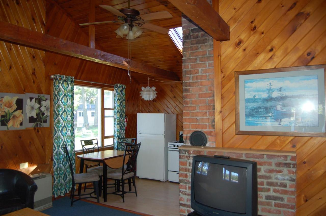 Sebago Lake Lodge & Cottages North Windham Экстерьер фото